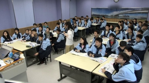 《 结合“一带一路”建设，说明国际合作的重要意义》人教版高二地理选择性必修二优质课视频2