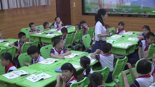 部编版道法二年级上册-马老师《班级生活有规则》教学视频