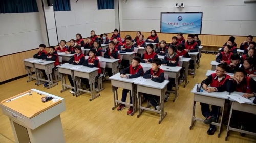 《如何表达相反意义的量》人教版六年级综合与实践-2023年赣州市小学数学落实“双减”践行新课标教学竞赛课视频