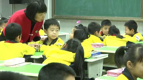 《多一些理解》部编版三上道德与法治2025研讨课视频