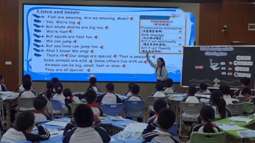 《Unit 3 Amazing animals A talk 《Unit 3 Amazing animals A talk