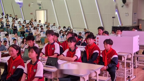 《寻根.红色印记——滁州革命遗址探寻》人教版七年级美术“教研江淮行皖美课堂”2025研讨课视频