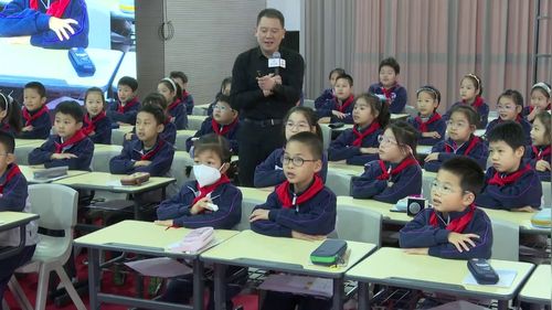 人教版三下数学第六单元《年、月、