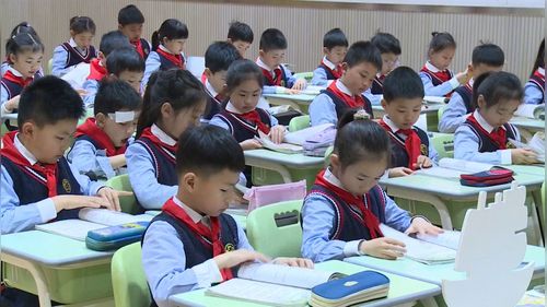 《花钟》部编版二下语文落实新课标