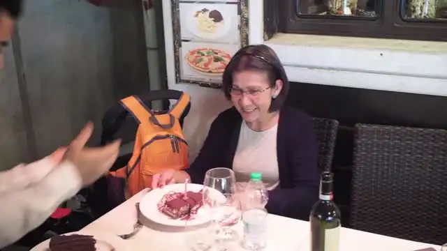 Teacher Celine亲子外教英语启蒙视频课：字母、故事与艺术